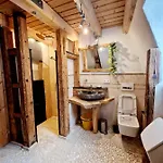Wood & Stone 3 롯지